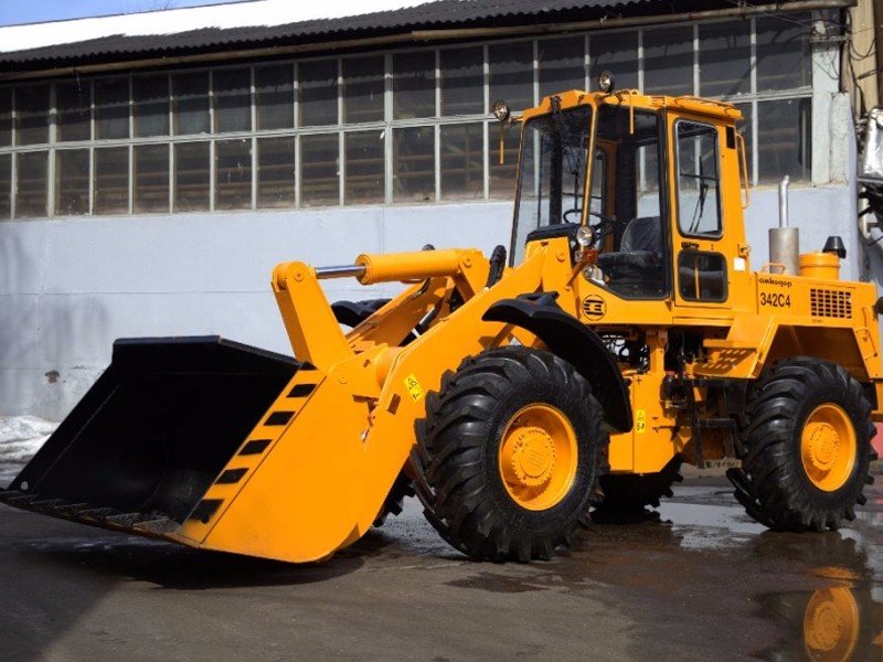 Аренда экскаватора-погрузчика в Солигорске